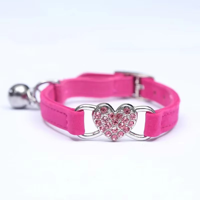 Velvet Cat Collar with Crystal Heart & Bell – Adjustable Elastic Kitten Necklace